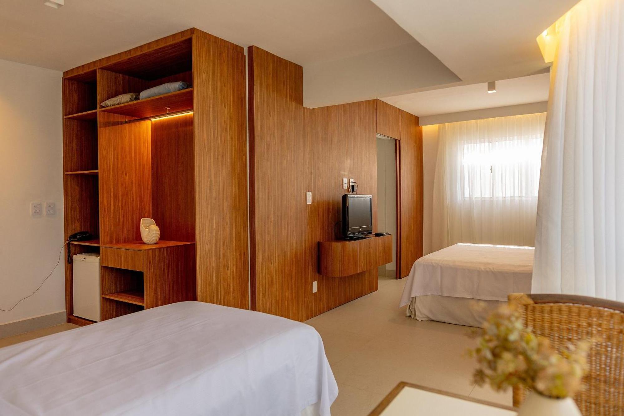 Vip Hotel 3*
